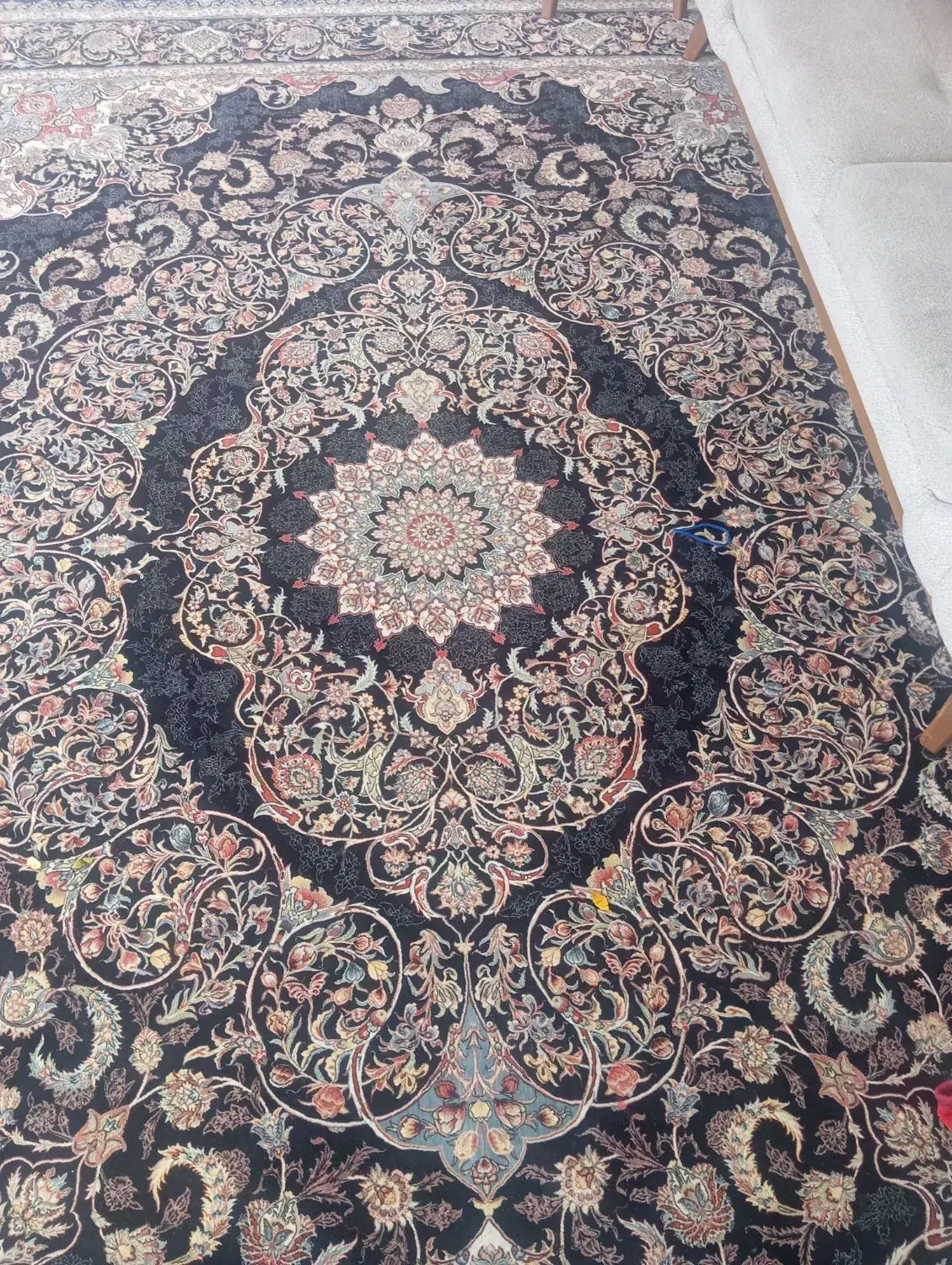 قالی در حد نو|فرش|چهاردانگه (تهران), |دیوار