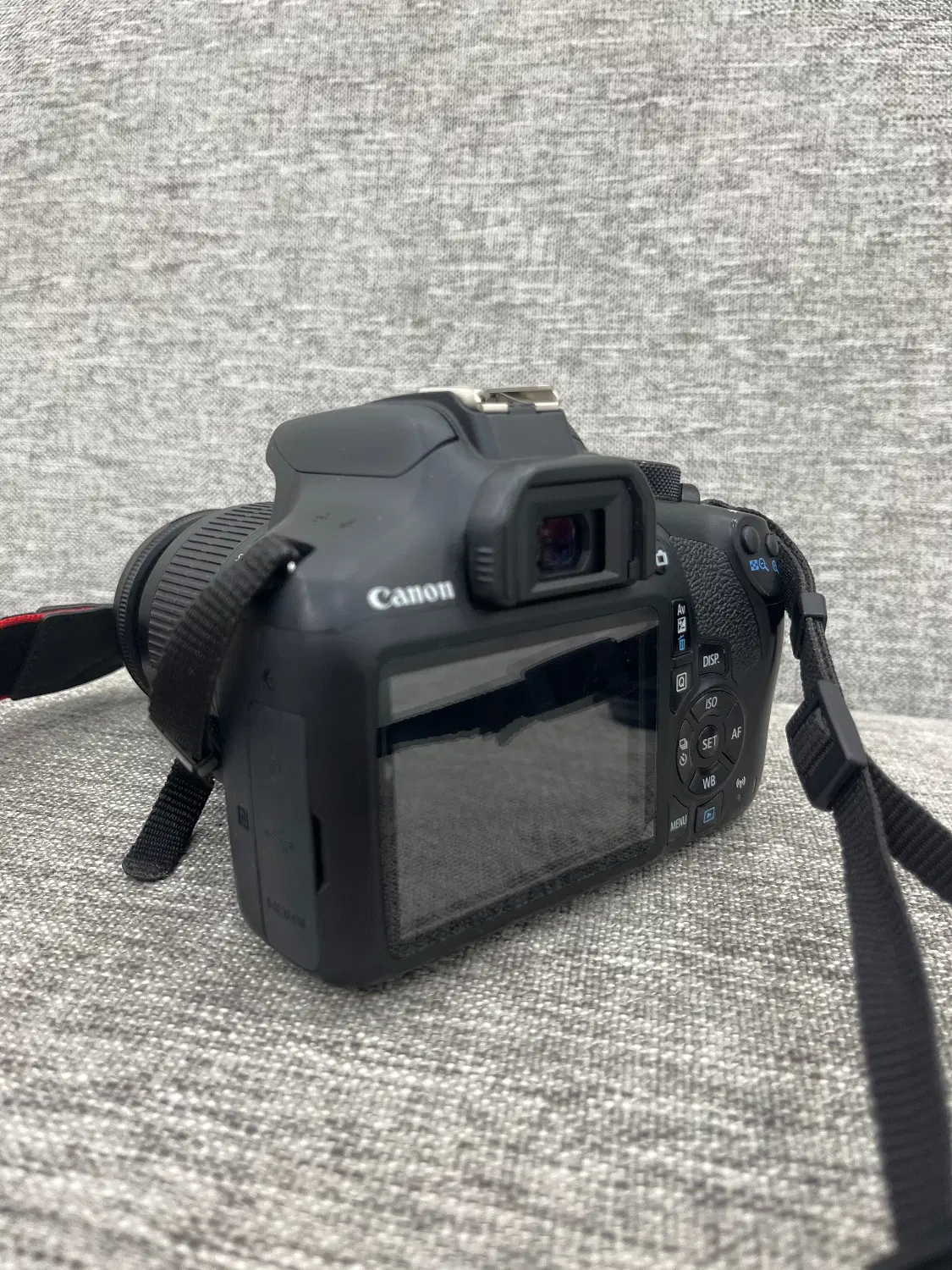 دوربین canon1300D|دوربین عکاسی و فیلم‌برداری|بوکان, |دیوار