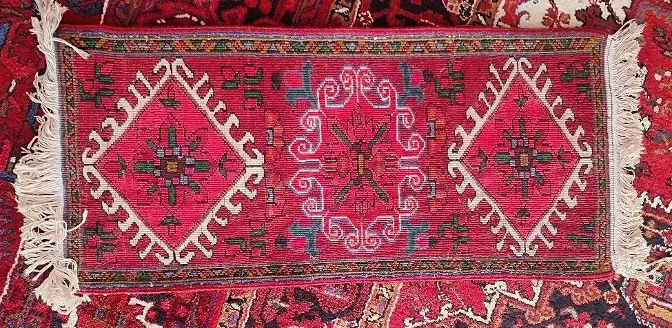 فرش پادری|فرش|اهر, |دیوار