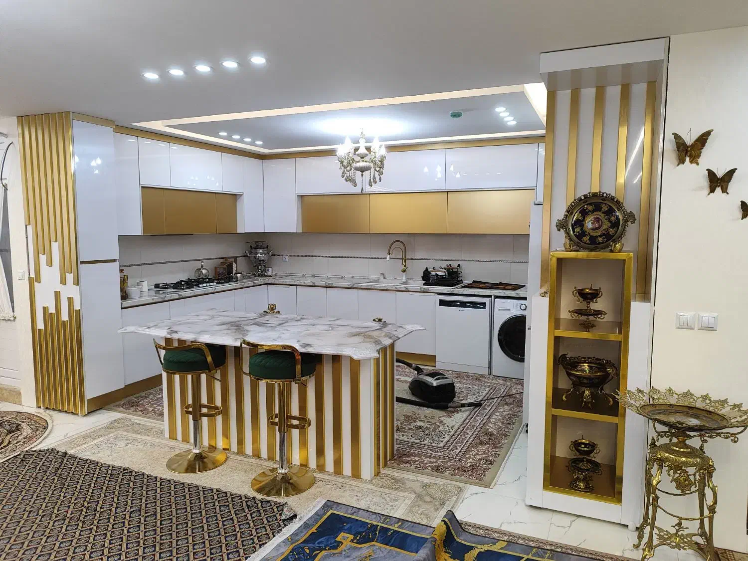 طراحی واجرای کابینت وانواع دکوراسیون داخلی|خدمات پیشه و مهارت|زنجان, |دیوار