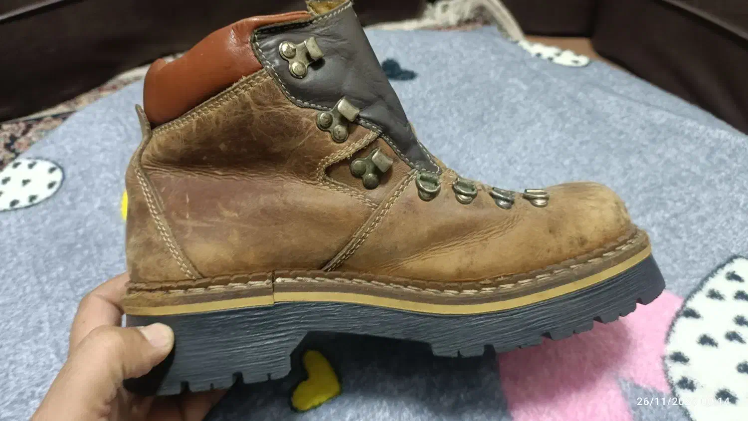 پوتین کوهنوردی مدل لندرور اورجینال ایتالیا سایز ۴۲|کوهنوردی و کمپینگ|کرمانشاه, |دیوار