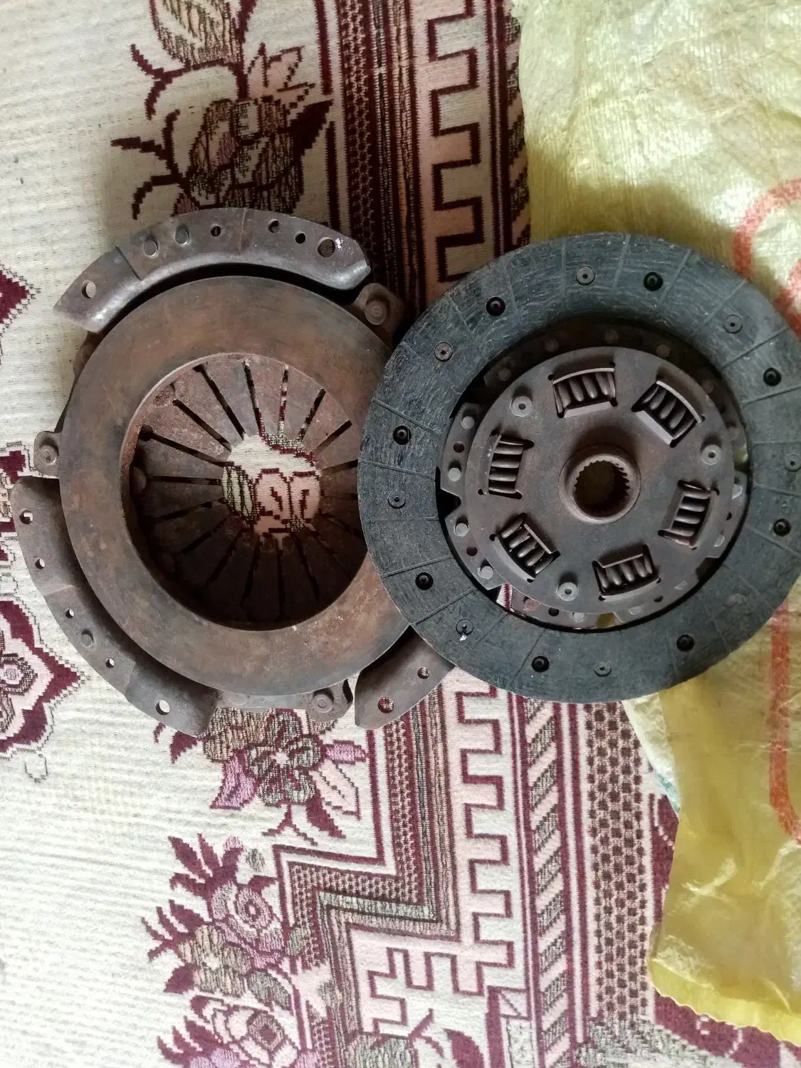 صفحه کلاج|قطعات یدکی و لوازم جانبی|قم, منبع آب|دیوار