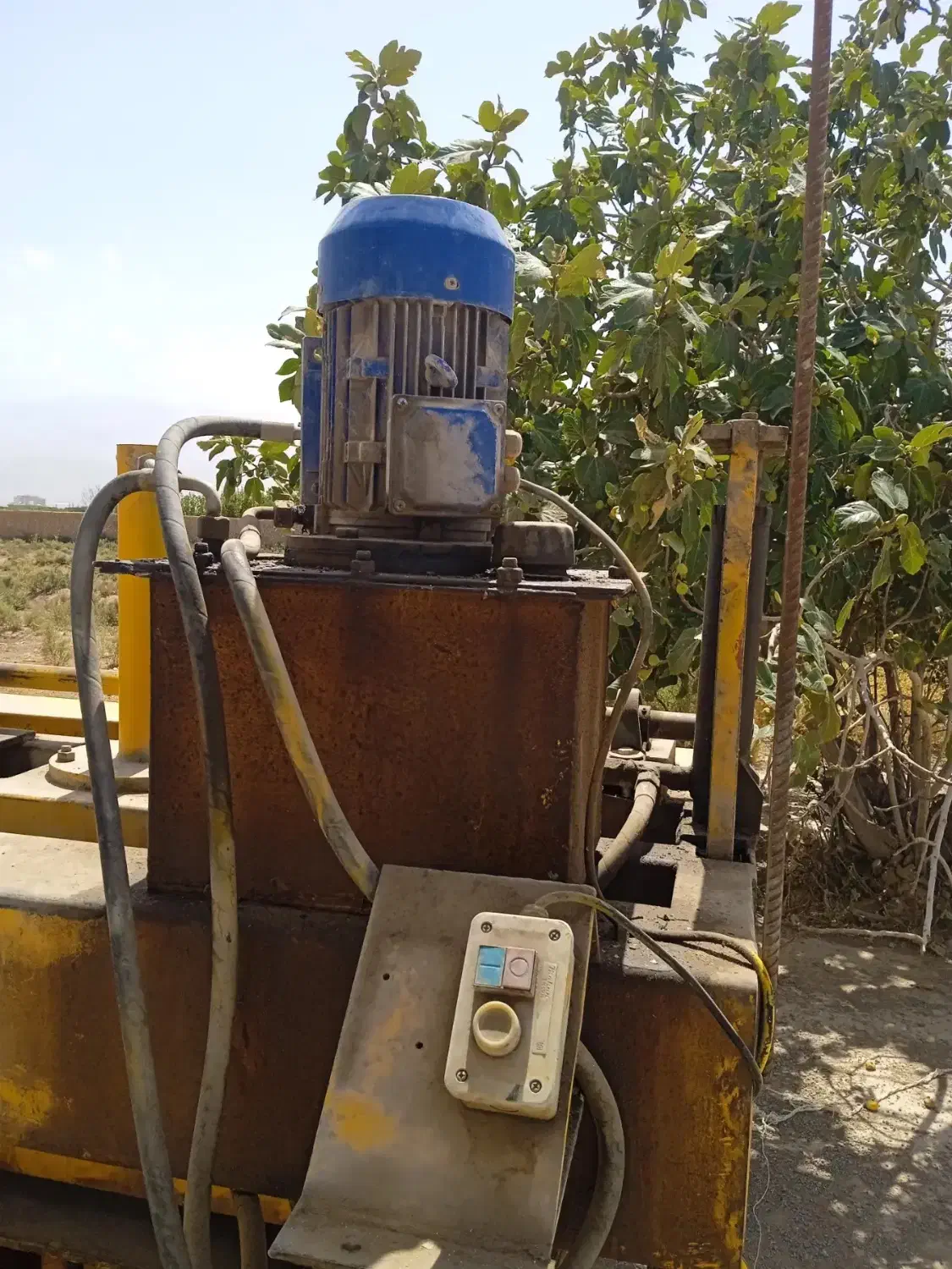 بلوک زن هیدرولیک نیمه اتوماتیک ۳ موتوره ۴۰*۲۰|ماشینآلات صنعتی|ساری, |دیوار