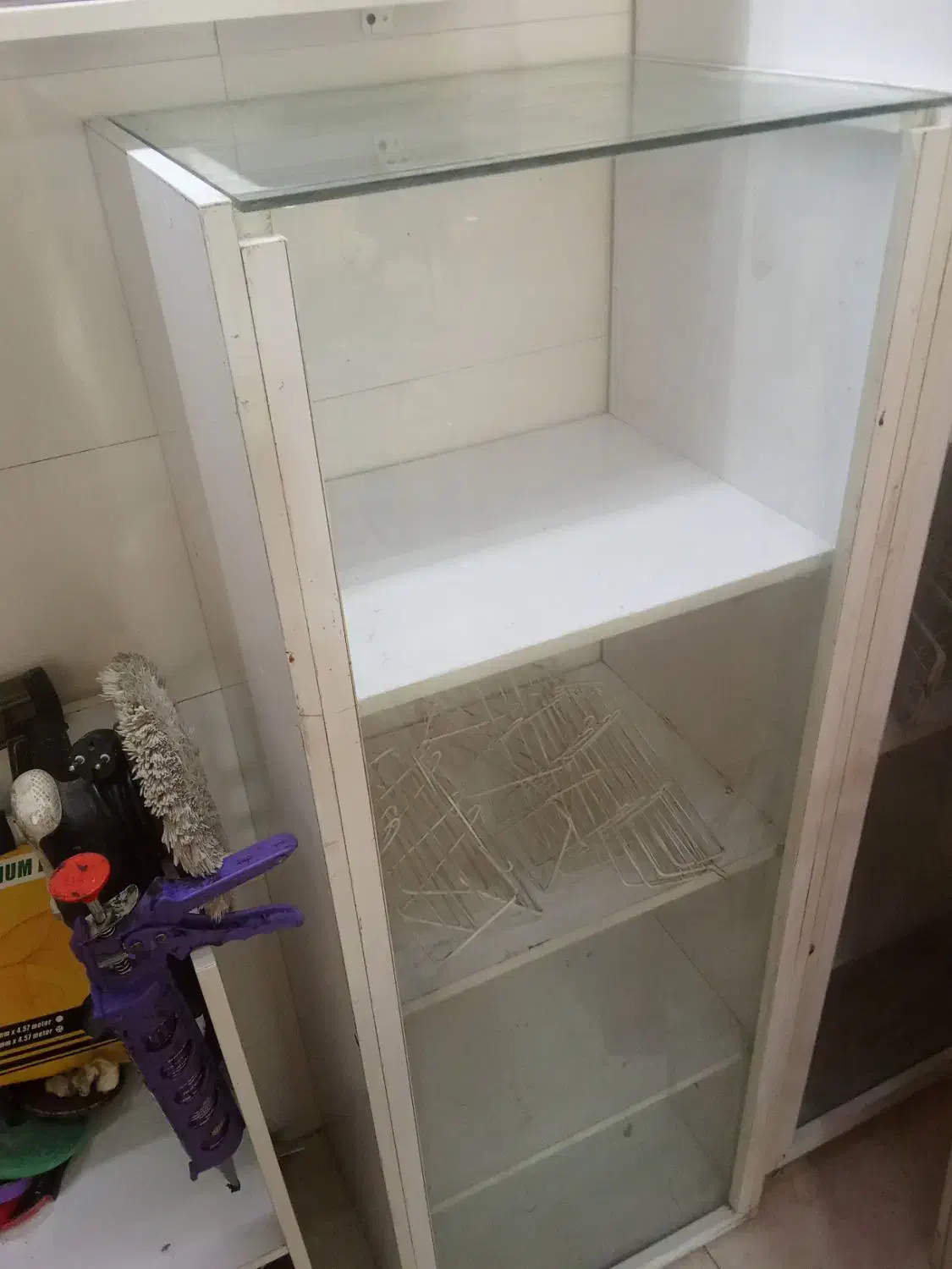 ویترین، قفسه|کتابخانه، شلف، قفسه‌های دیواری|شیراز, شهرک فرهنگیان|دیوار