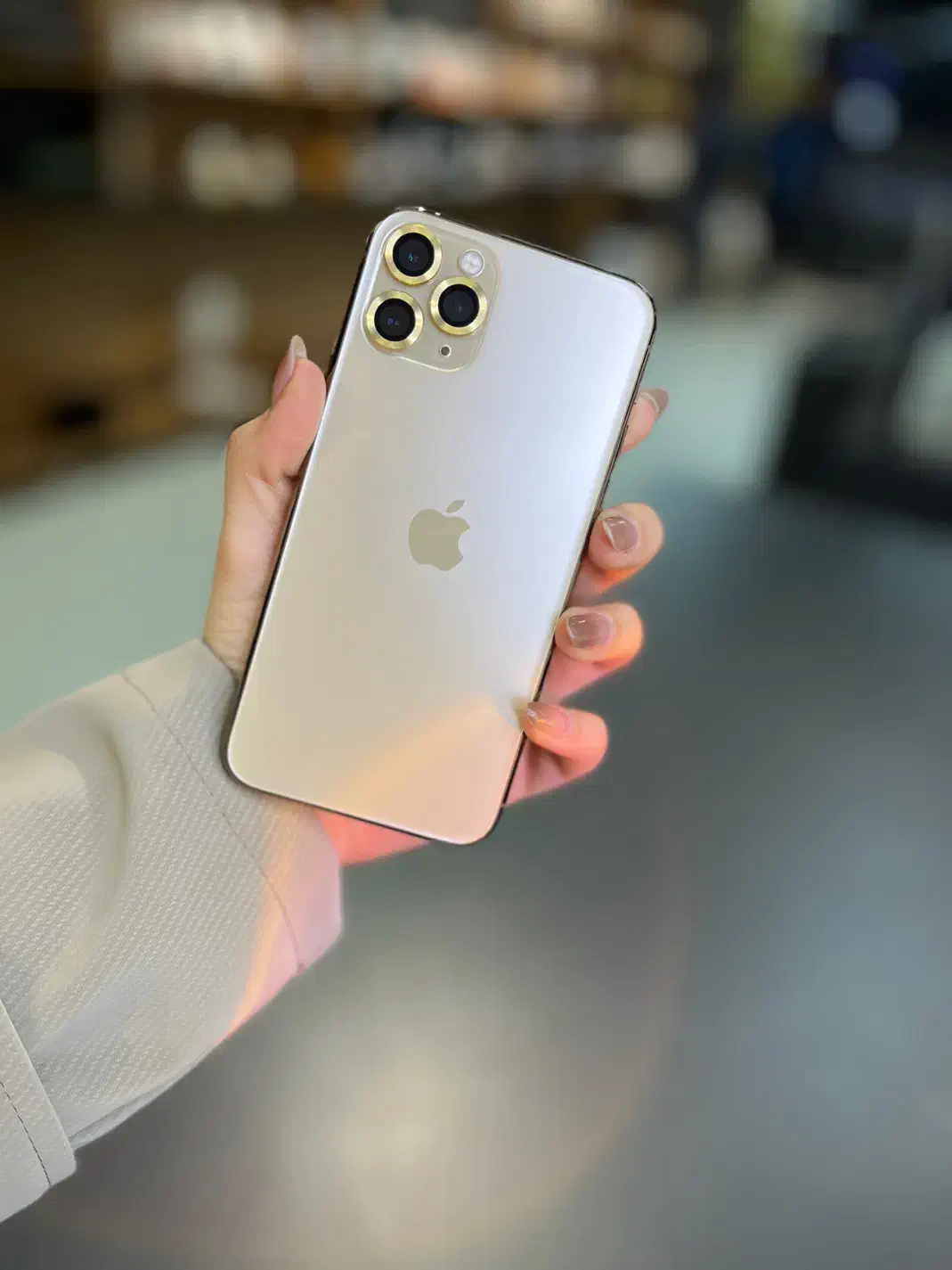 آیفون ۱۱پروطلایی ZAدوسیم کارت ۵۱۲گیگ کارکرده|موبایل|ماسال, |دیوار