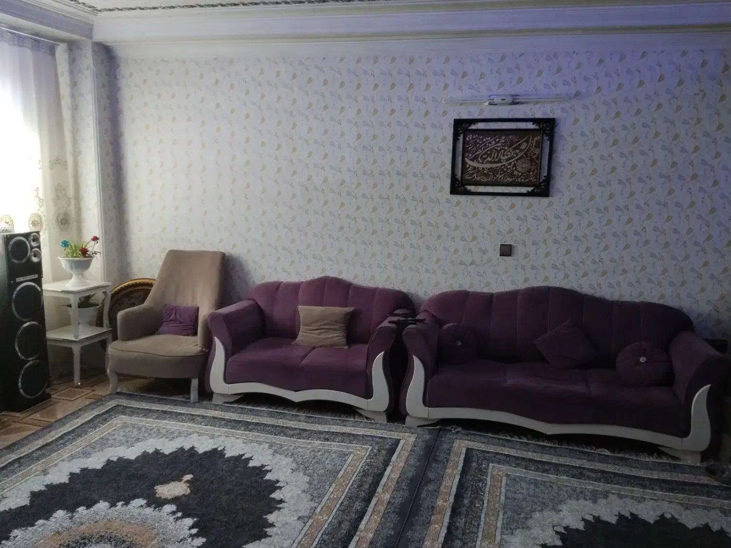 فروشی فوری زیرقیمت تمیزشیک سالم با میز عسلی.ویترین|مبلمان خانگی و میز عسلی|قرچک, پارس سرام|دیوار