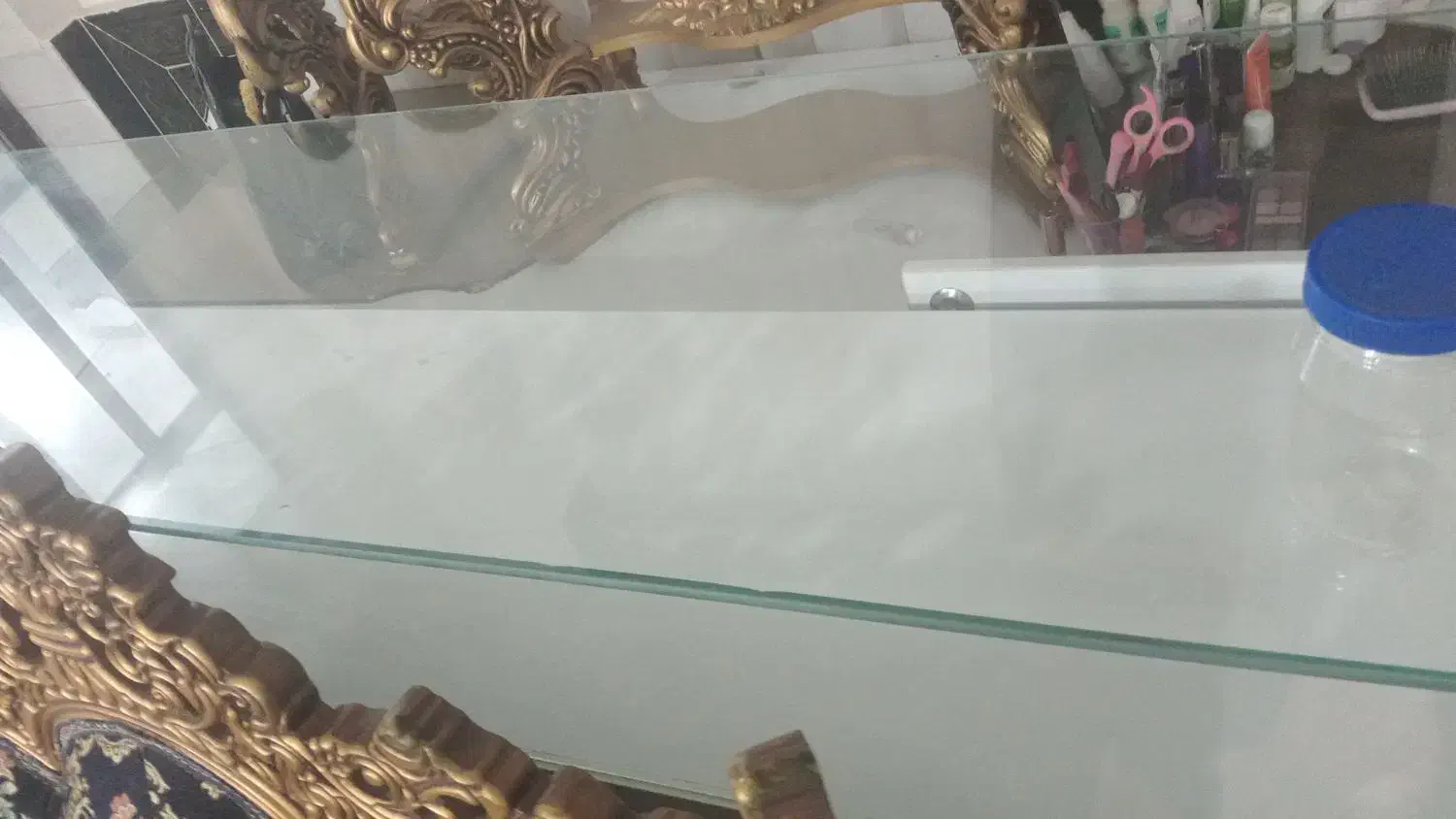 ویترین مخصوص موبایل و لباس.و یک عدد میز تعمیر|فروشگاه و مغازه|خان ببین, |دیوار