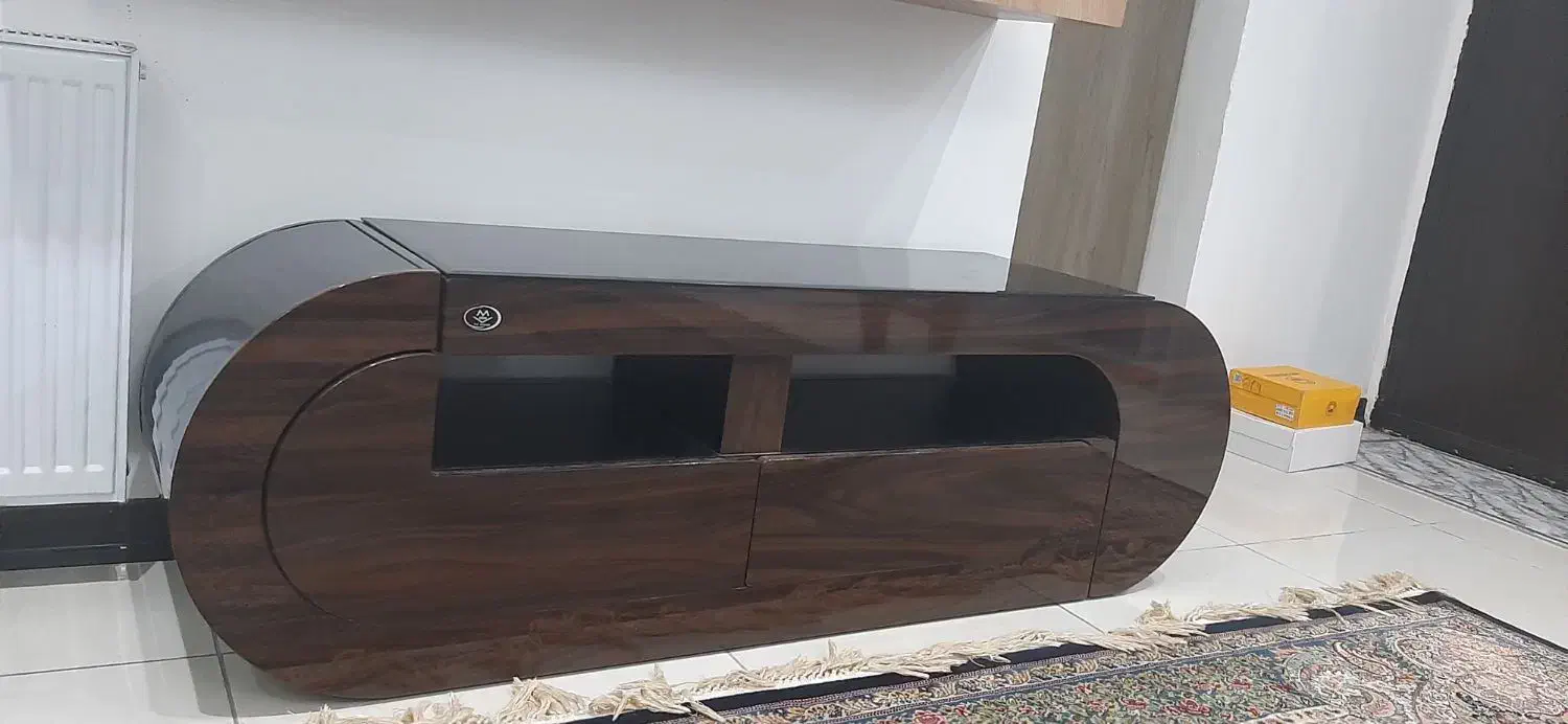 میز تلویزیون در حد آکبند|میز تلویزیون|آمل, |دیوار