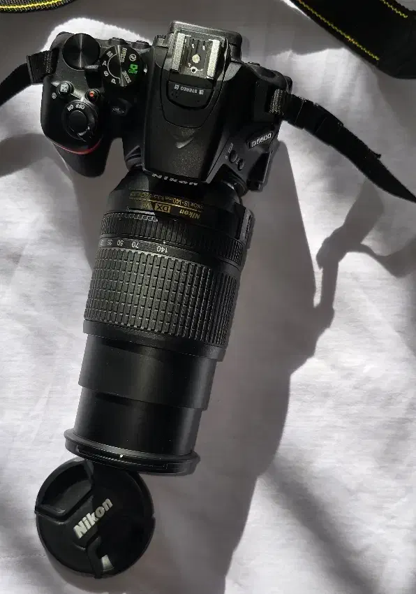 Nikon D5600لنز 18-140mm|دوربین عکاسی و فیلم‌برداری|تهران, هفت حوض|دیوار