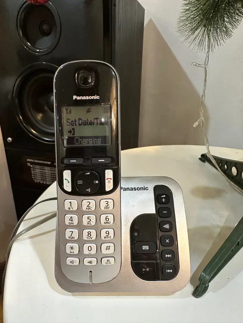 تلفن بیسیم پاناسونیک اصل کاملا نو|تلفن رومیزی|تهران, پاسداران|دیوار