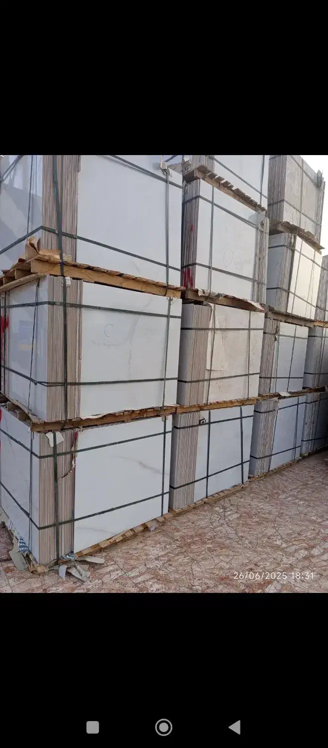 فروش کاشی و سرامیک شیرینیگی قیمت مناسب|مصالح و تجهیزات ساختمان|اردکان, |دیوار