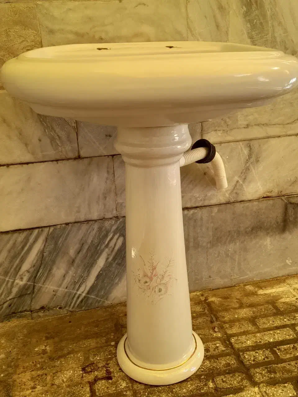 روشویی|لوازم سرویس بهداشتی|قم, هفت تیر|دیوار