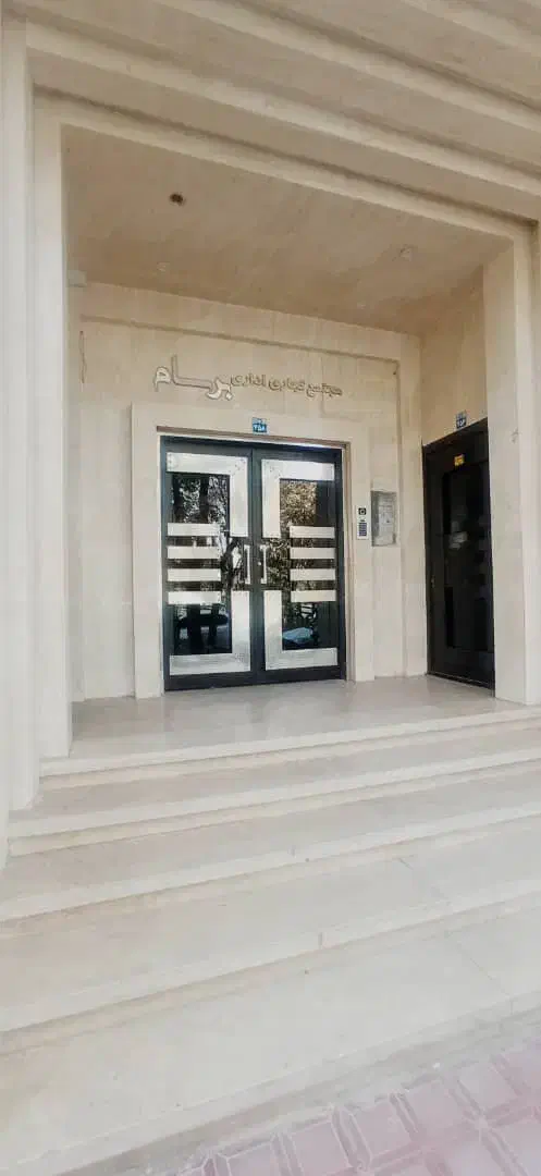 فول اداری طبقه پنجم چهارراه پیروزی ۷۰متر|اجارهٔ دفتر کار، اتاق اداری، مطب|اصفهان, همدانیان|دیوار