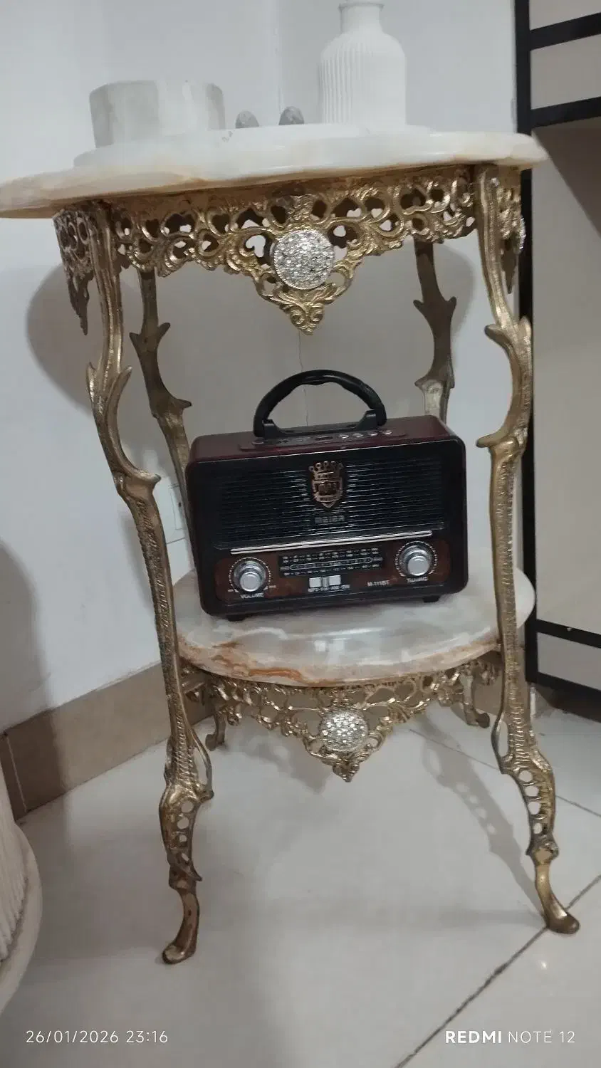 میز تلفن برنجی سالم|میز تلفن|شاهدشهر, |دیوار