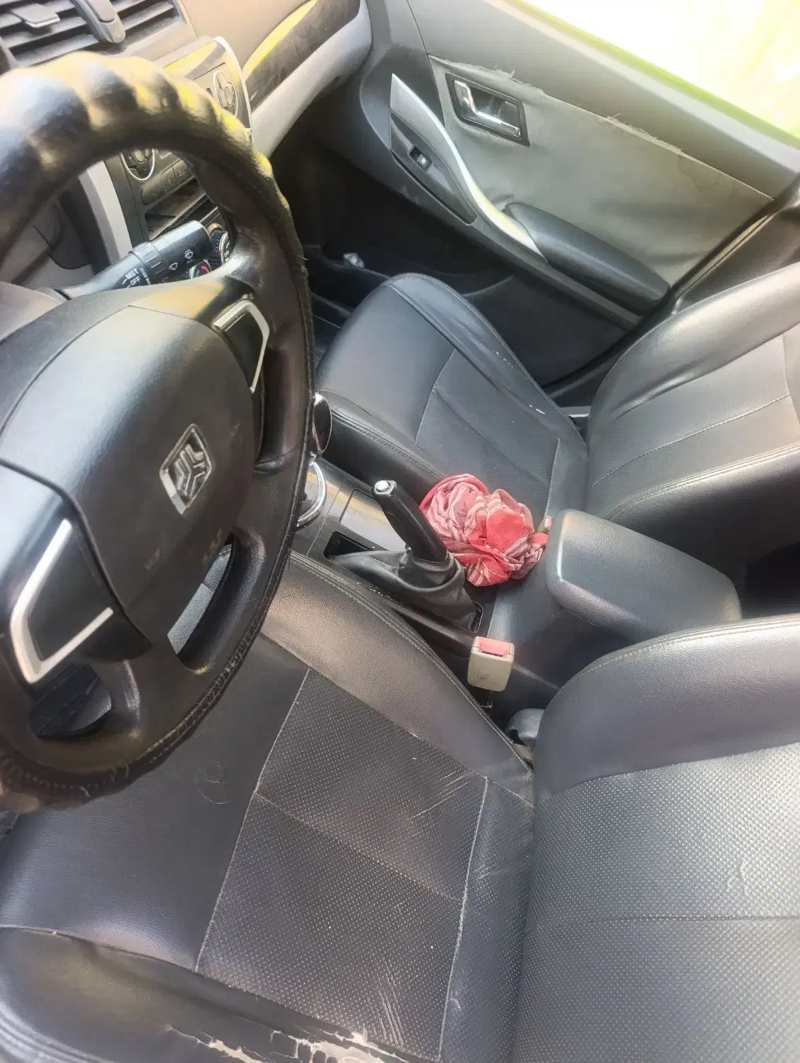 تاکسی اریو|خودرو سواری و وانت|بندرعباس, |دیوار