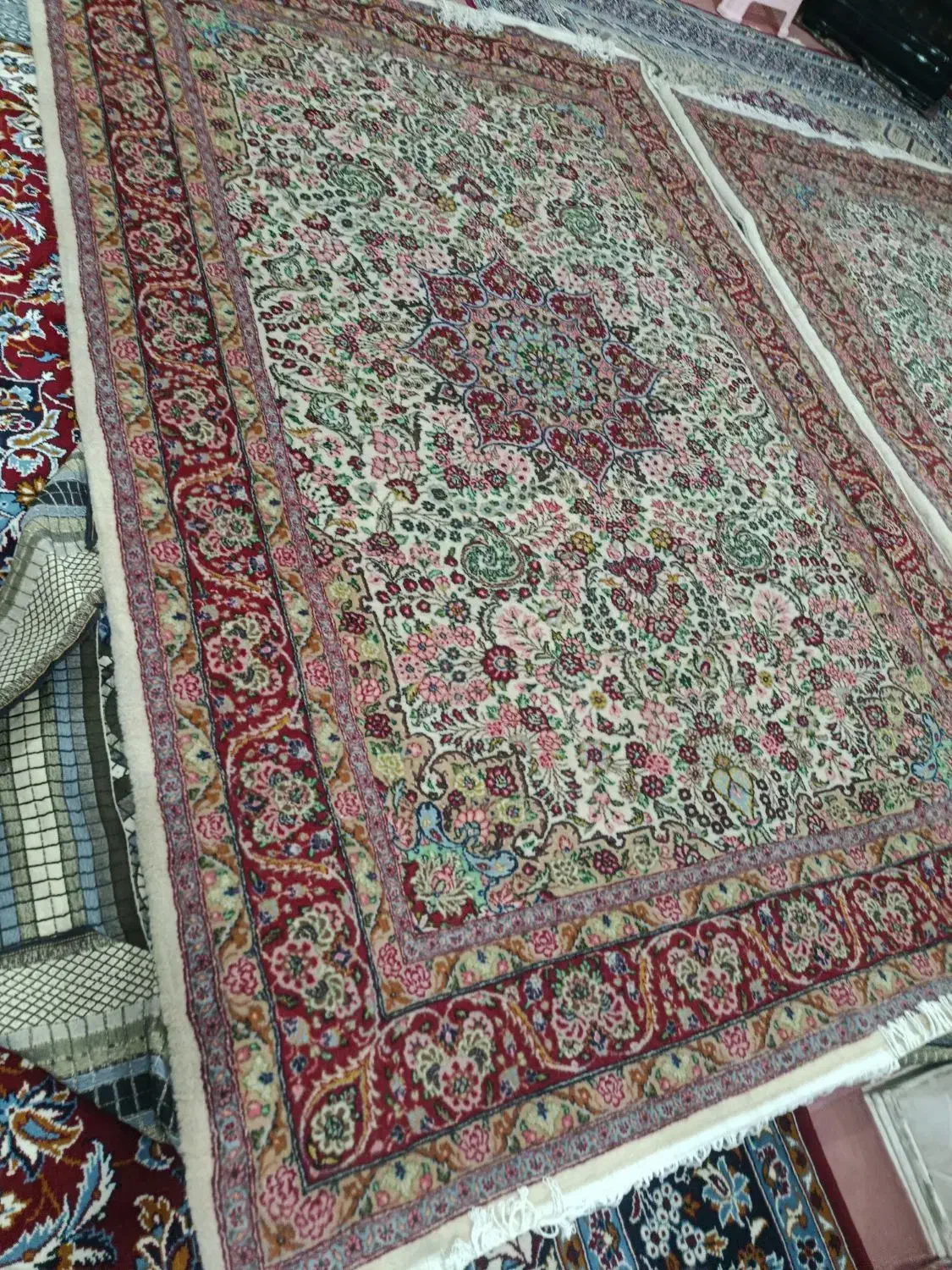 فرش دست بافت  بیجار|فرش|گل تپه, |دیوار