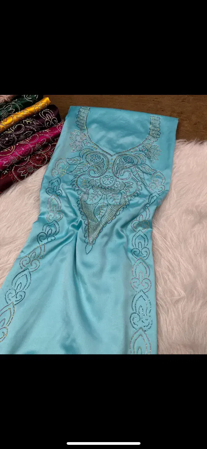 مخور نگینی و چادر|لباس|میناب, |دیوار