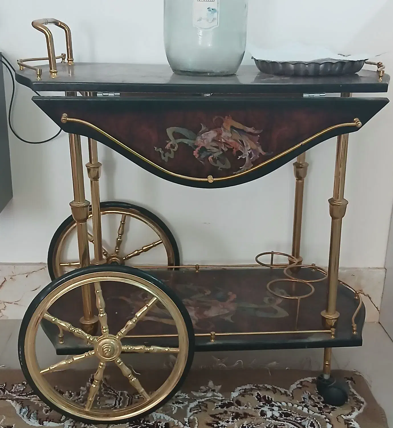 میز بار سالم وزیبا|مبلمان خانگی و میز عسلی|رضویه, |دیوار