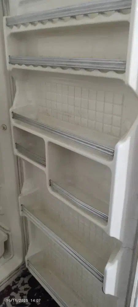 فروش یخچال کوچک قدیمی ایران پویا|یخچال و فریزر|تبریز, |دیوار