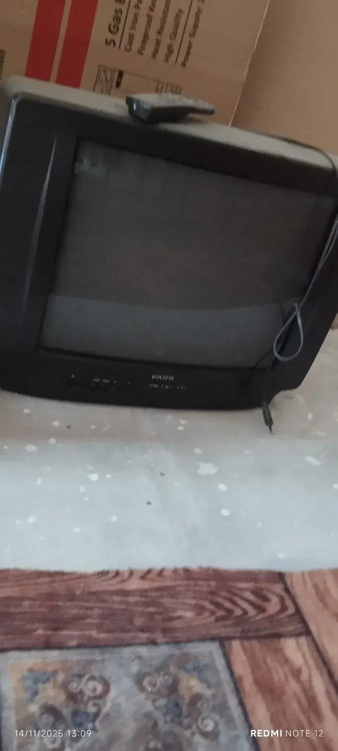 تلویزیون قدیمی|تلویزیون و پروژکتور|اشتهارد, |دیوار