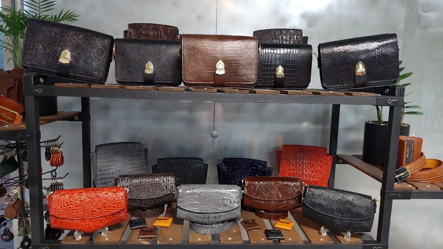 فروش ویژه به مناسبت روز زن|کیف، کفش، کمربند|نوشهر, |دیوار