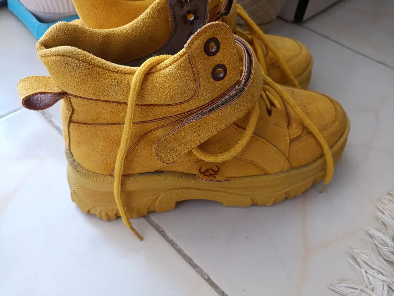 نیم پوت با کیفیت اندازه نیست میفروشم|کیف، کفش، کمربند|هشتگرد, فاز ۷ مهستان|دیوار