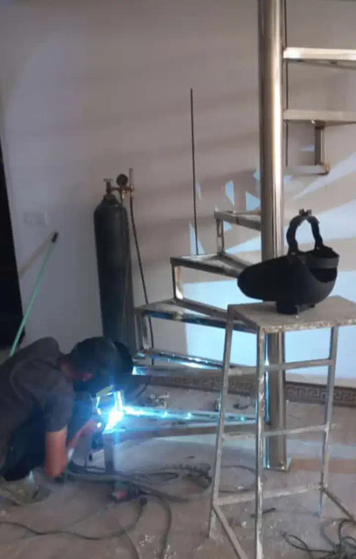 نرده پله حفاظ استیل|خدمات پیشه و مهارت|اندیشه, اندیشه فاز ۱|دیوار