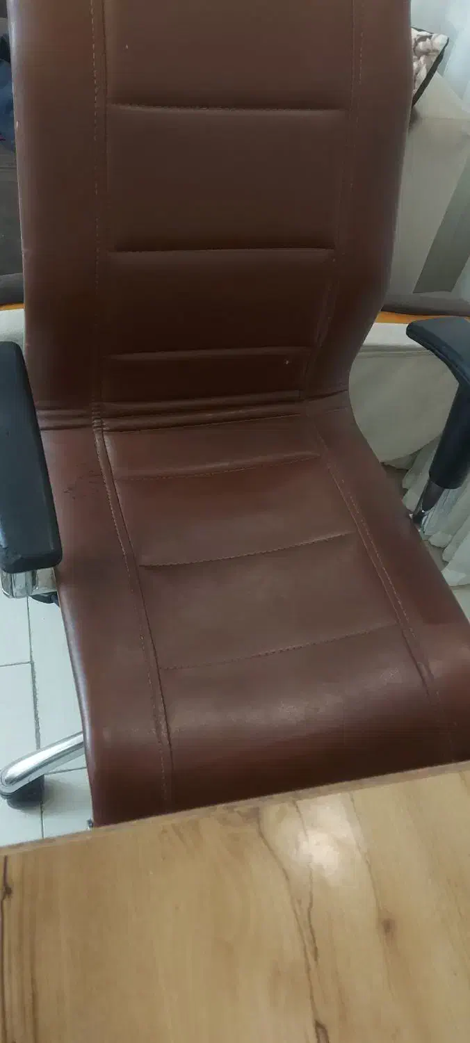 صندلی چرخدار|صندلی و نیمکت|هشتگرد, شهرک آپادانا|دیوار