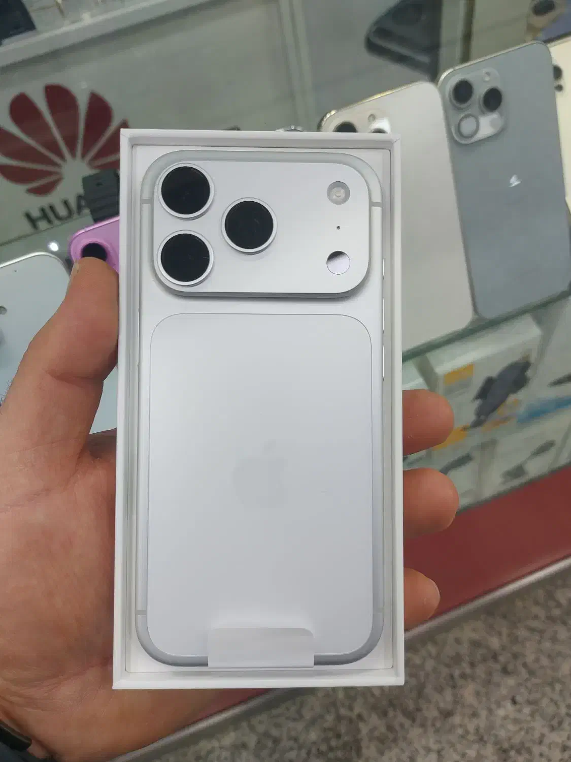 ۱۷پرو ۲۵۶گیگ zaa|موبایل|کرج, عظیمیه|دیوار