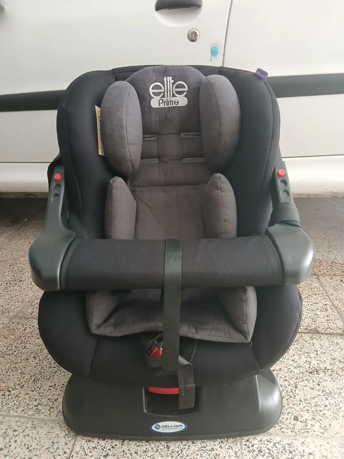 صندلی ماشین کودک|تخت و صندلی بچه|اسلام‌شهر, شهرک مفیدی|دیوار