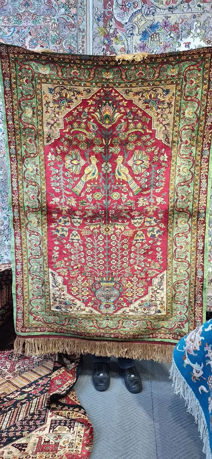 قالیچه دستباف تمام ابریشم دو رو و تم رو|فرش|مشهد, هنرستان|دیوار