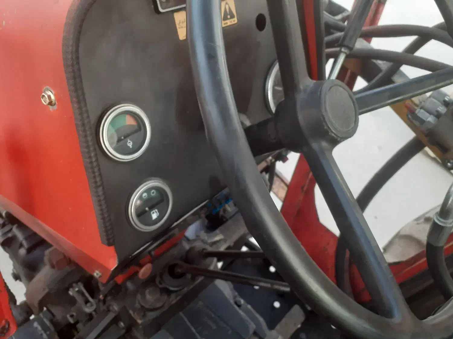 تراکتور۲۸۵|خودرو سنگین|اصفهان, دهنو|دیوار