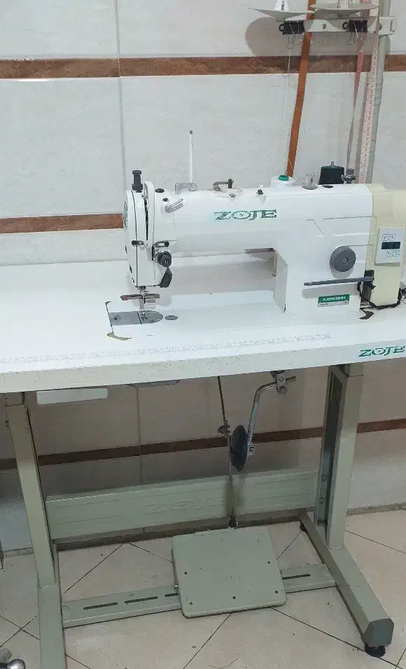 چرخ  خیاطی راسته صنعتی دینام سر خود|لوازم خیاطی و بافتنی|مشهد, هنرور|دیوار