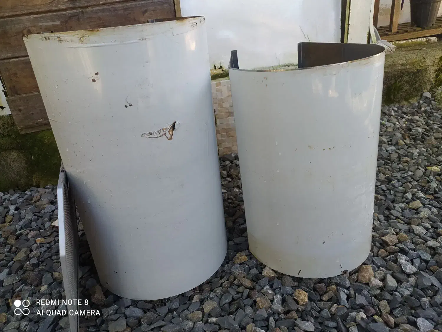 هود اخوان|هود|چمستان, |دیوار