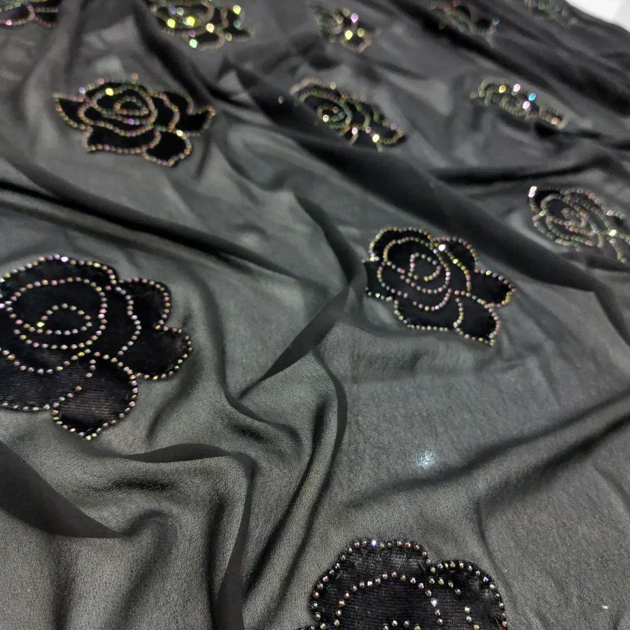 نگین زنی تخصصی انواع لباس|لباس|سنندج, |دیوار