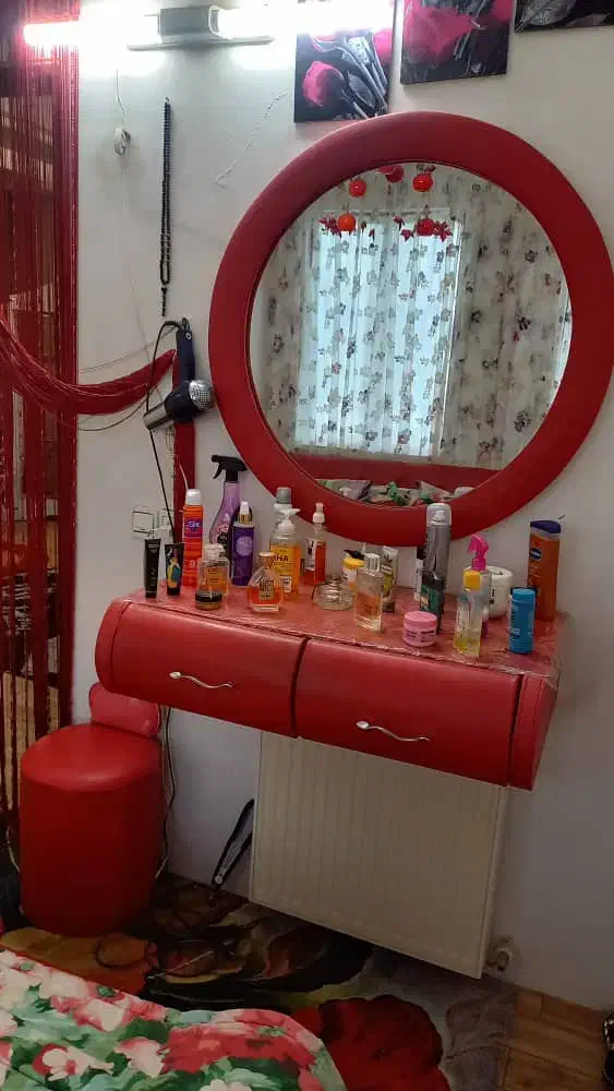 سرویس تخت در حد با دوتاصندلی نو نو قابل تظیم|تشک تختخواب|ملارد, |دیوار