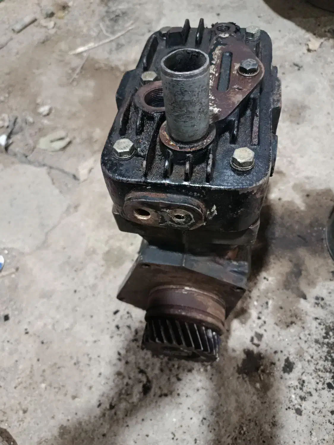 پمپ باد اتوبوس|خودرو سنگین|قوچان, |دیوار