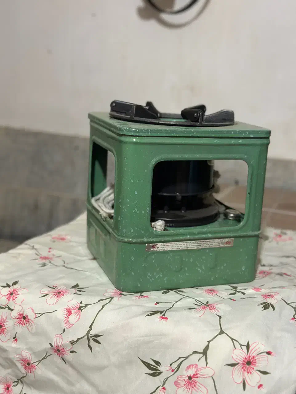 چراغ هفت فیتیله قدیمی|بخاری، هیتر، شومینه|یزد, |دیوار