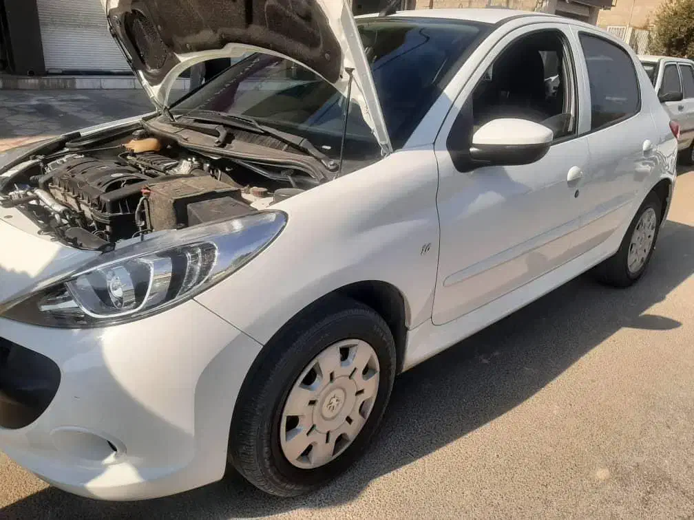 ۲۰۷ سقف فلز مدل ۱۴۰۲ تمیز و خانگی|خودرو سواری و وانت|جهرم, |دیوار