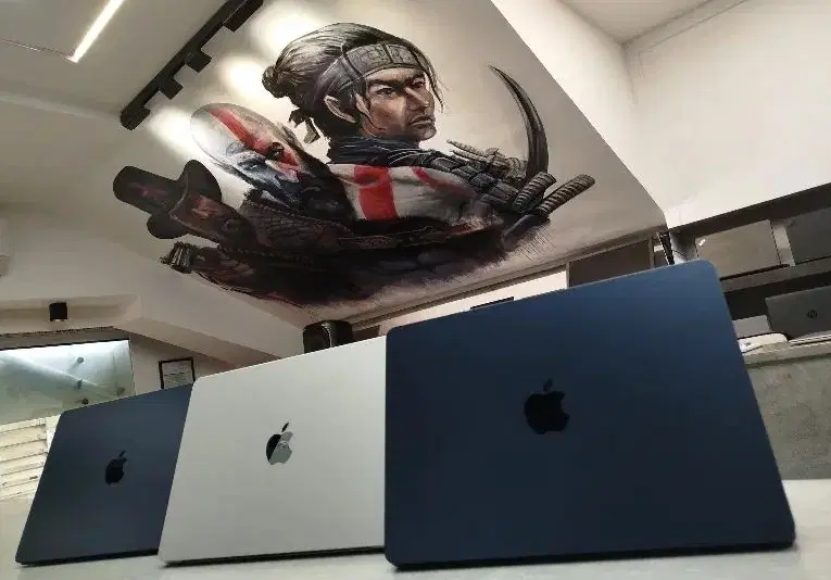 MacBook Air|رایانه همراه|شیراز, ملاصدرا|دیوار