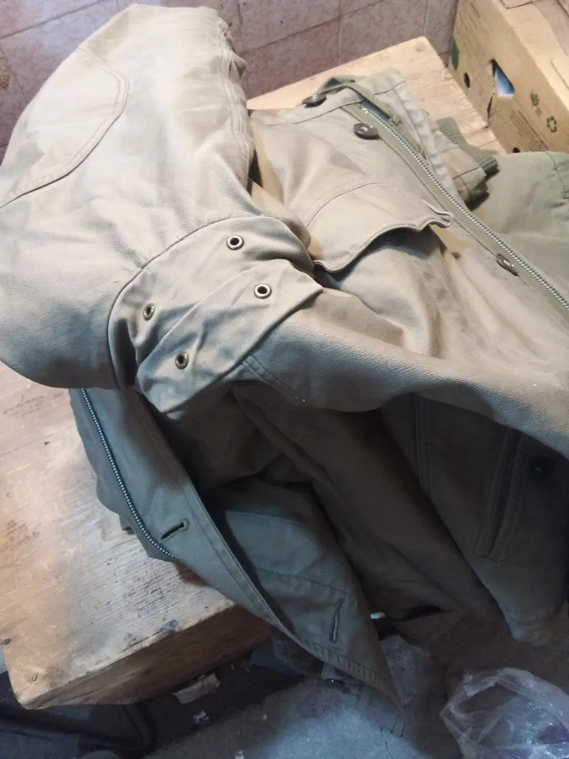 اورکت آلمانی بزرگ|لباس|ماهان, |دیوار