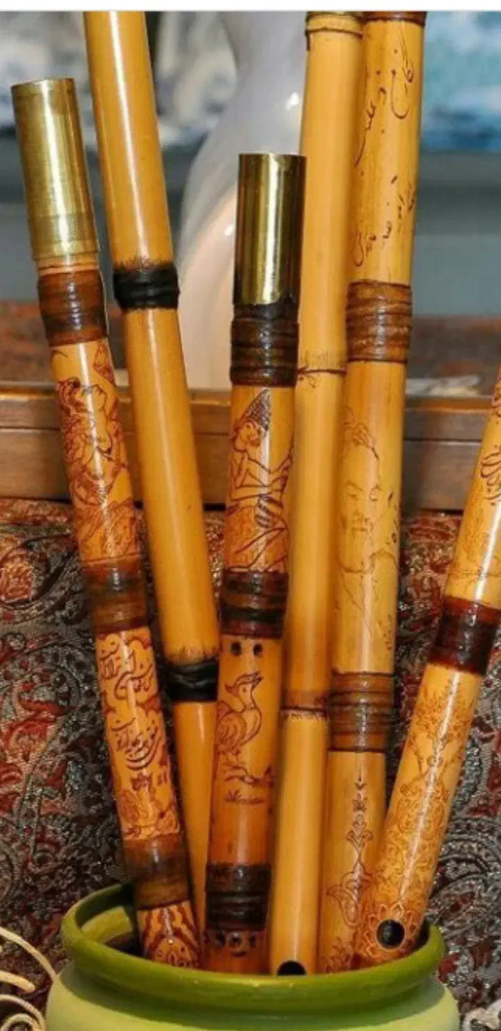 نی هفتبند کاشان|سازهای بادی|شیراز, تندگویان|دیوار