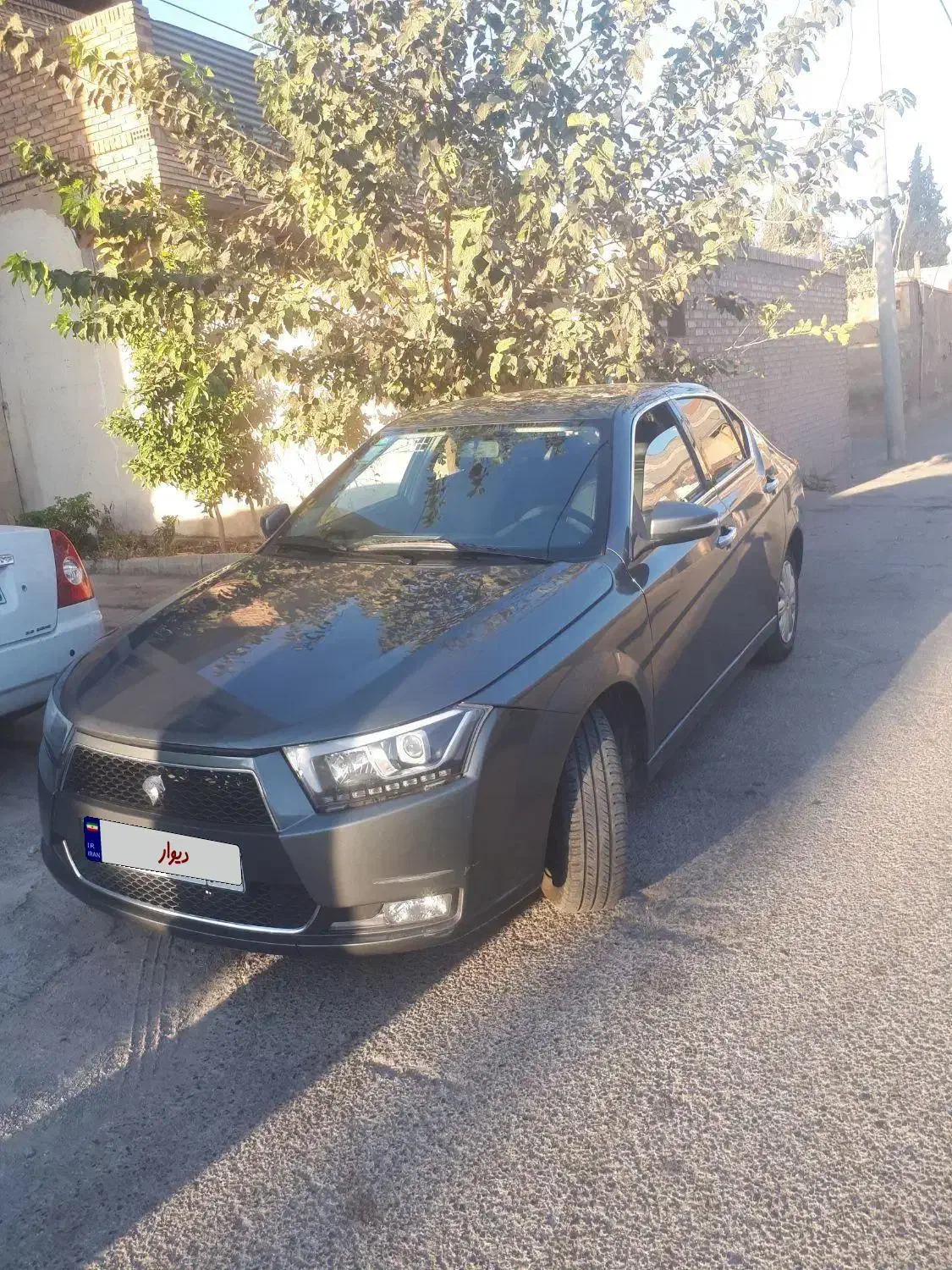 دنا پلاس ۶ دنده کم کار خونگی|خودرو سواری و وانت|کرمان, |دیوار