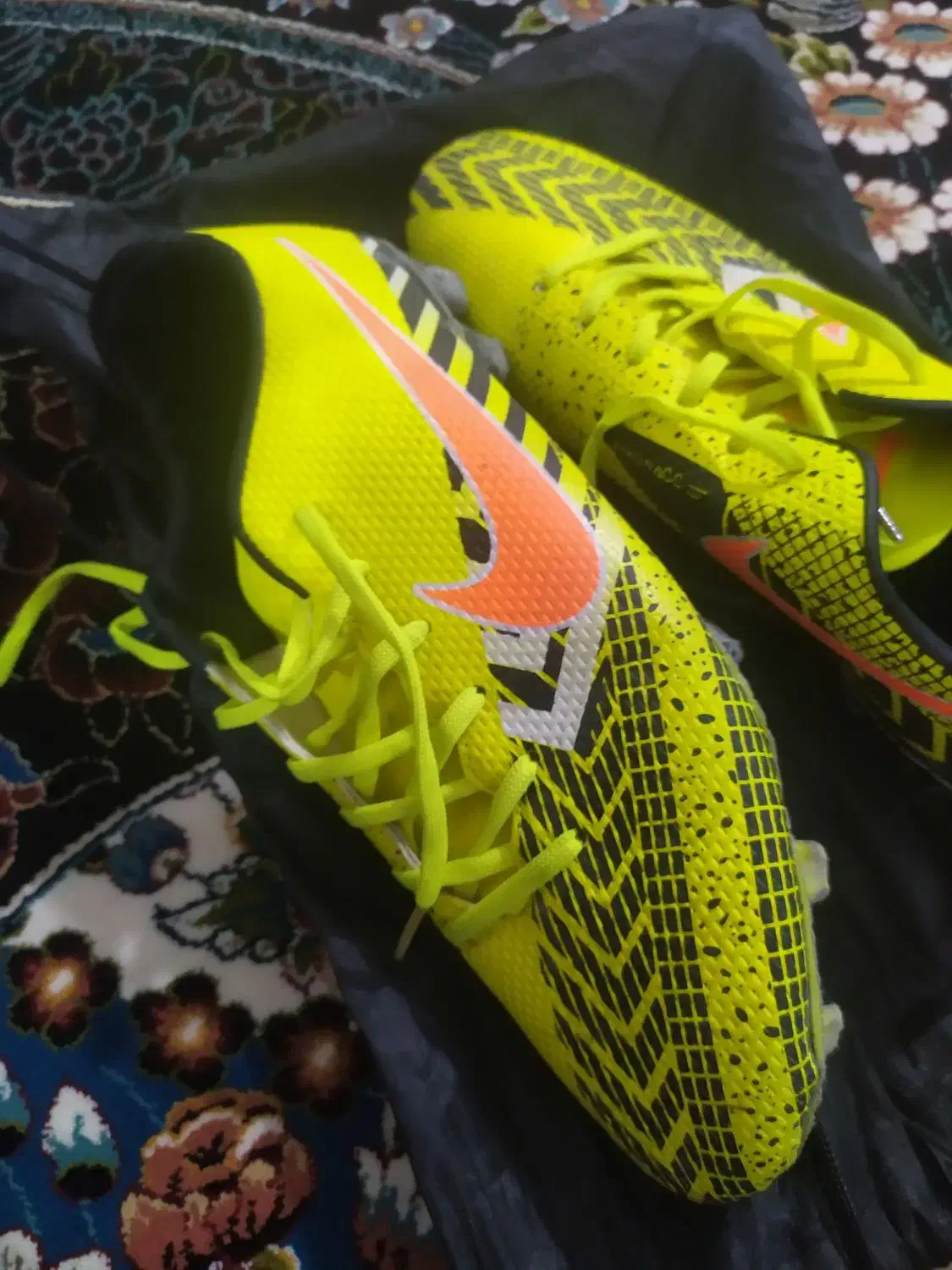 کفش ورزشی استوکدار سایز ۴۲|کیف، کفش، کمربند|خرم‌آباد, |دیوار