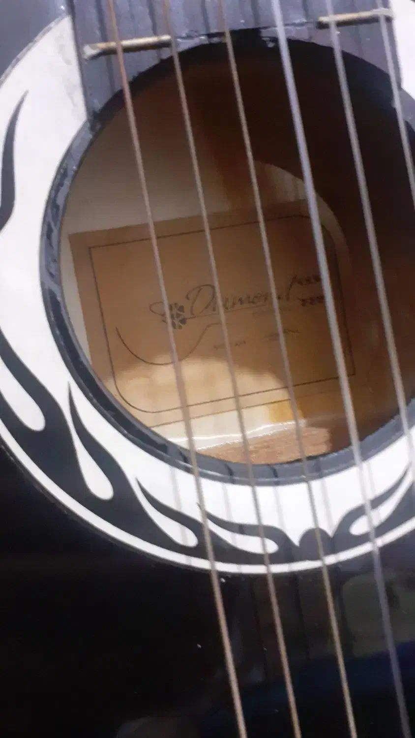 گیتار نو|گیتار، بیس، امپلیفایر|ارومیه, |دیوار