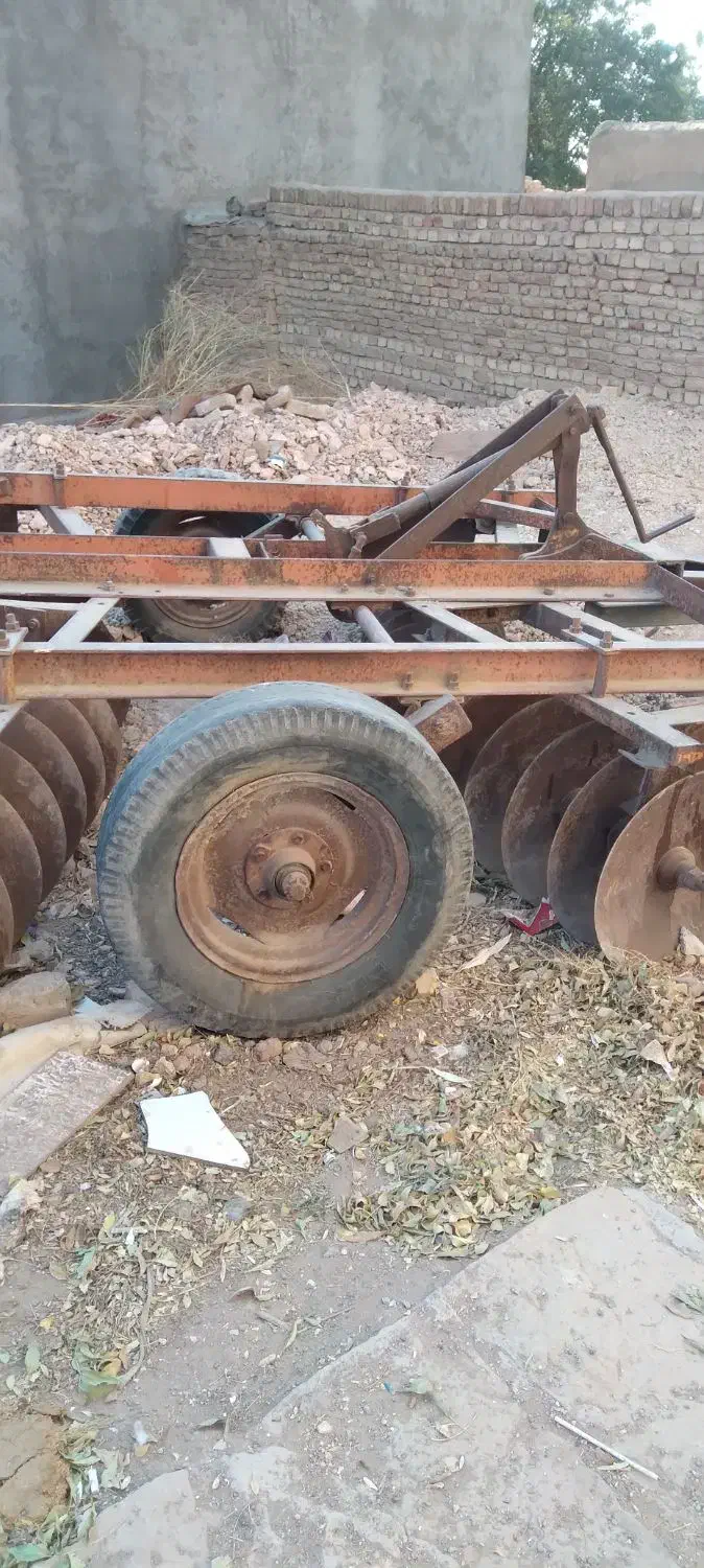 تراکتور  دیکس ۲۸پر و گاوآهن ۱۲درهد|خودرو سنگین|باشتین, |دیوار