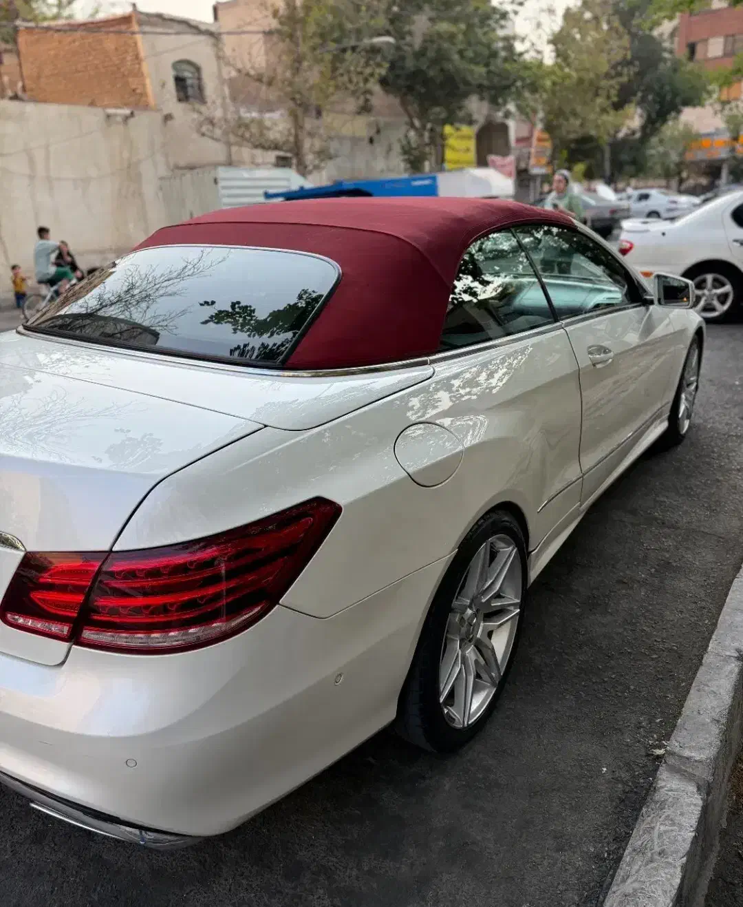 اجاره خودرو مرسدس بنزE250کروک سقف قرمز|خودرو اجاره‌ای|تهران, الهیه|دیوار