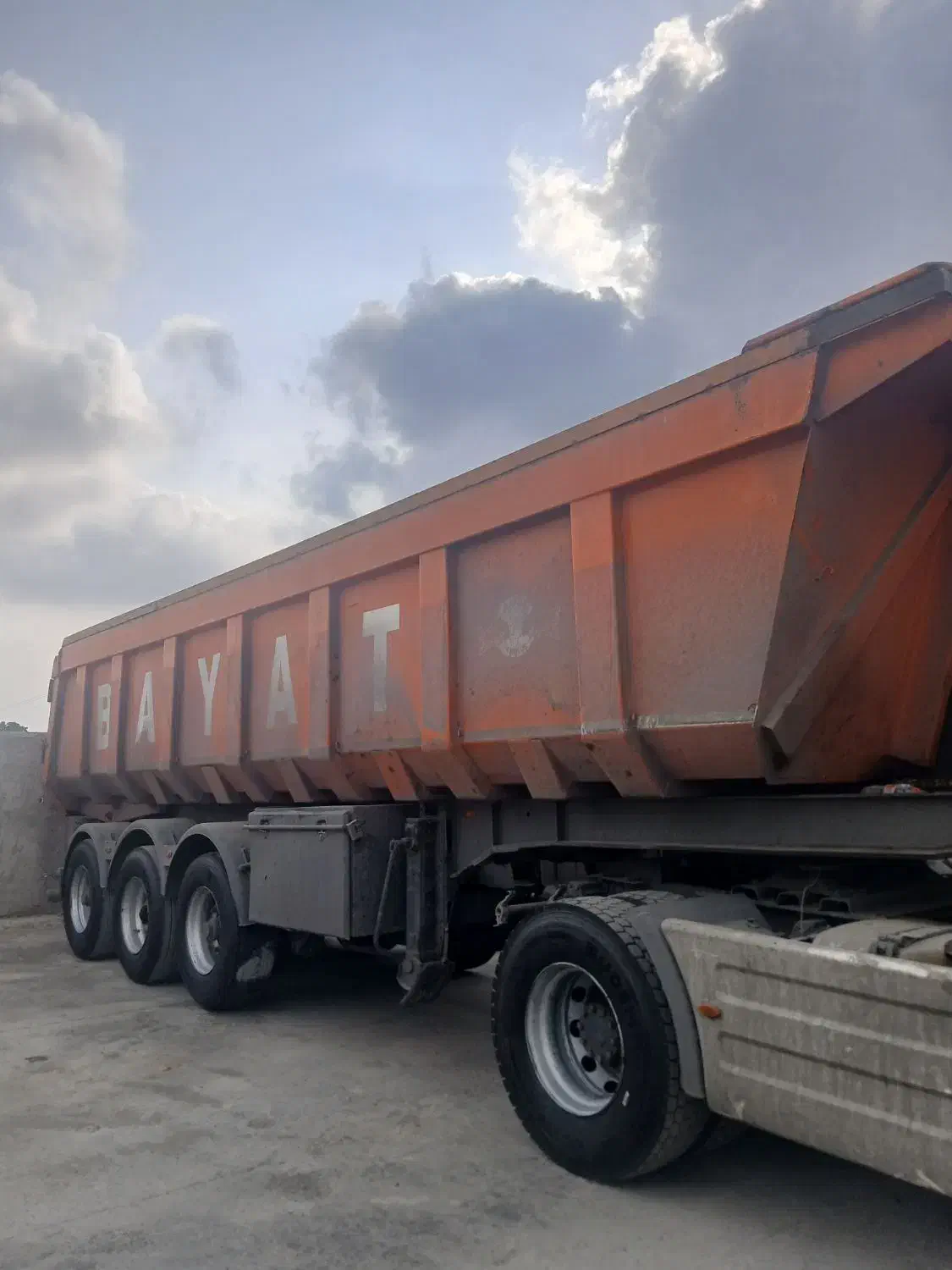 تریلی کمپرس|خودرو سنگین|گالیکش, |دیوار