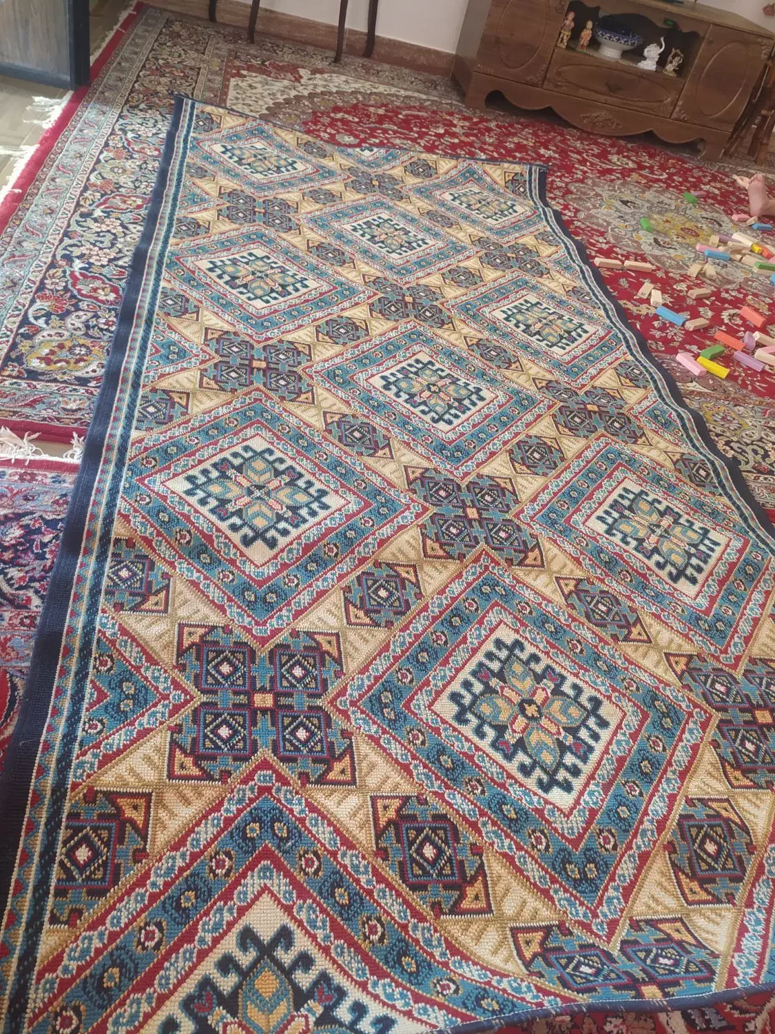 گلیم فرش 2ونیم متری در حد نو|گلیم، جاجیم، گبه|تنکابن, |دیوار