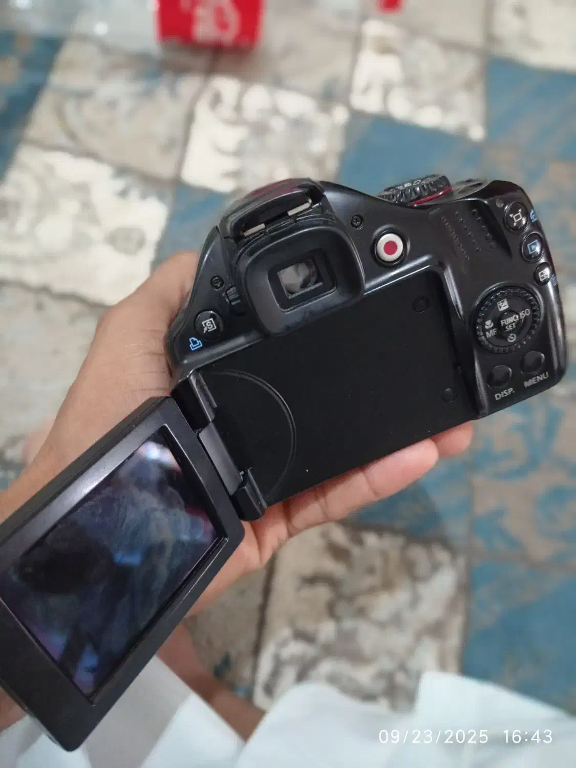 دوربین عکاسی کنون|دوربین عکاسی و فیلم‌برداری|نیک شهر, |دیوار